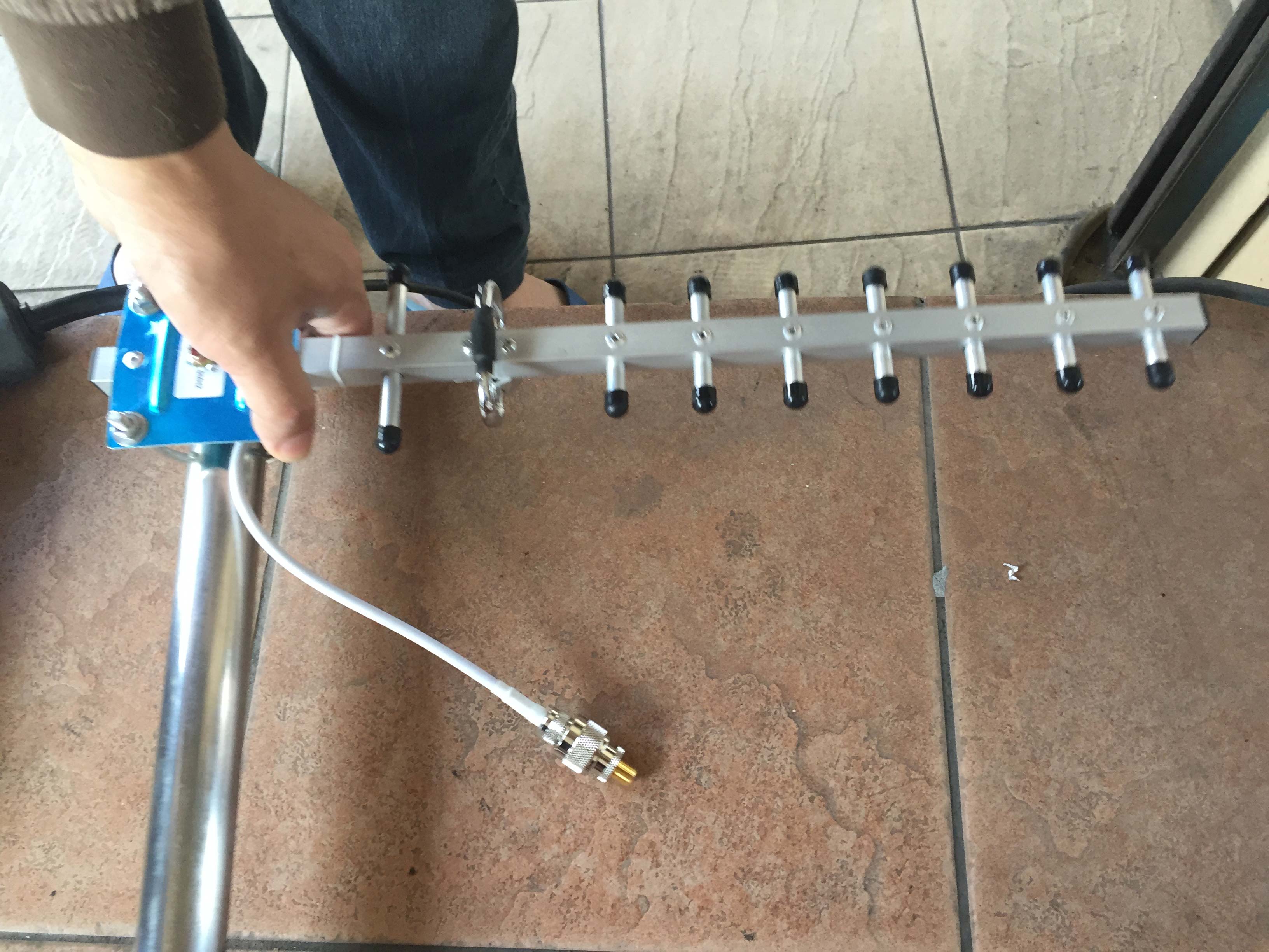 大哥大強波器(現場實照)